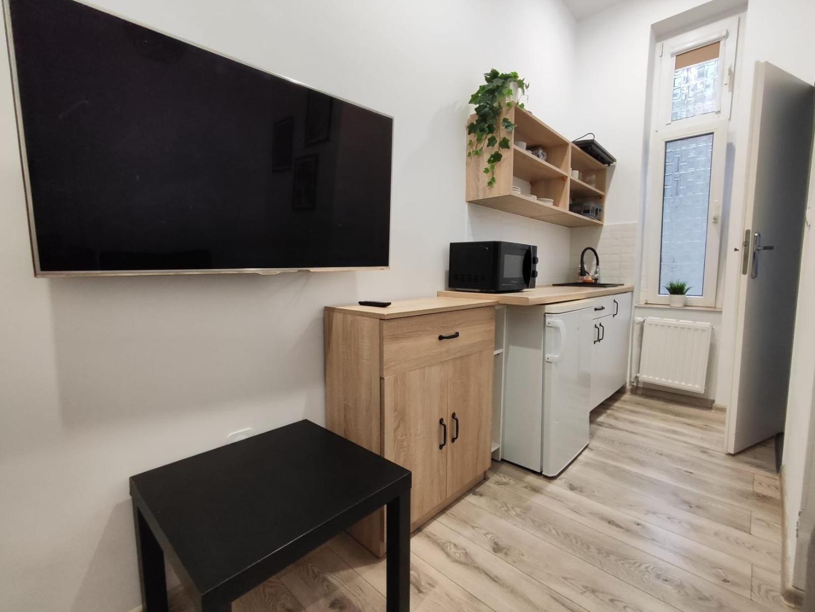 Little Room 7 - Pokoj Z Prywatna Lazienka I Aneksem Щецин Екстер'єр фото